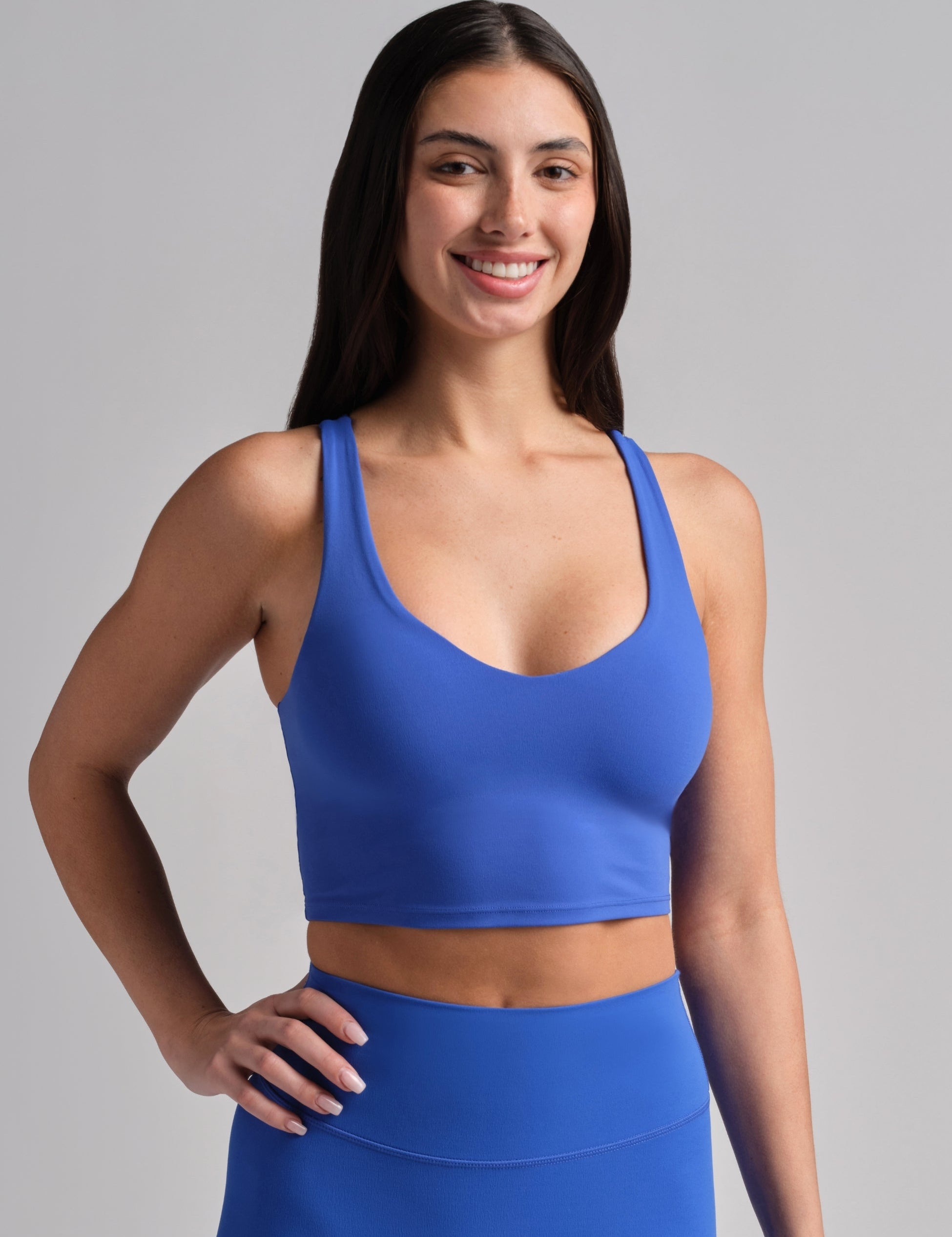 ComfrtCore™ V-Neck Crop Tank