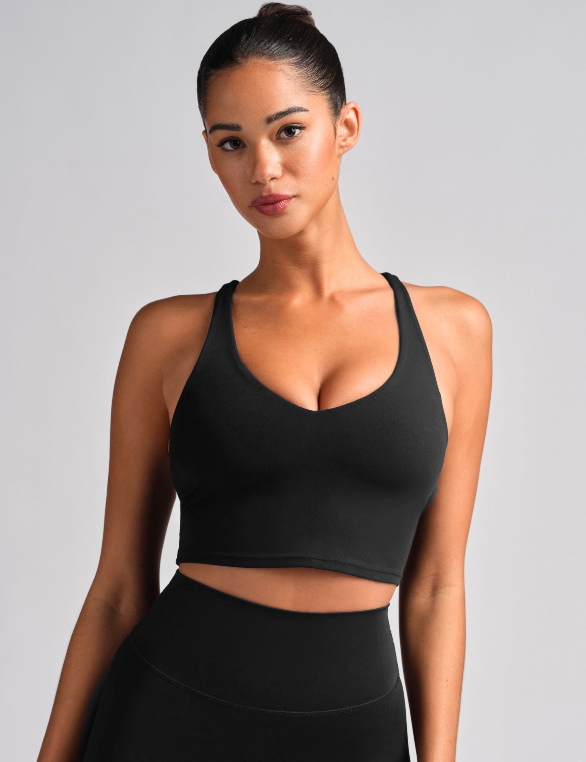 ComfrtCore™ V-Neck Crop Tank
