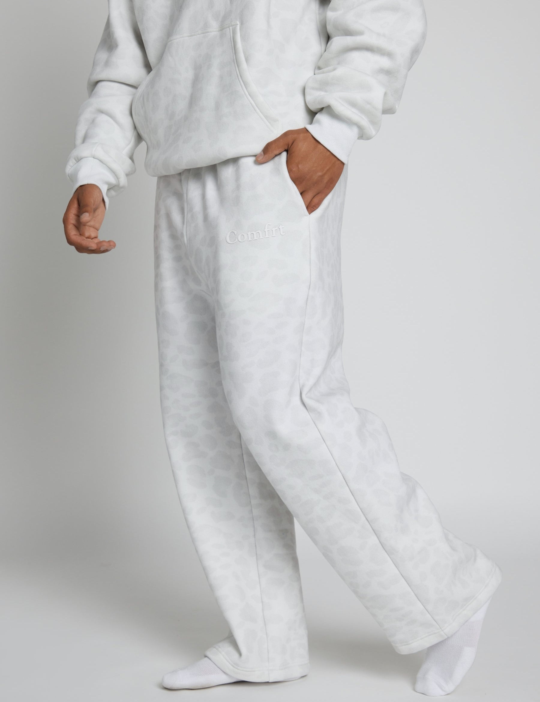 Minimalist Straight Leg Sweatpants