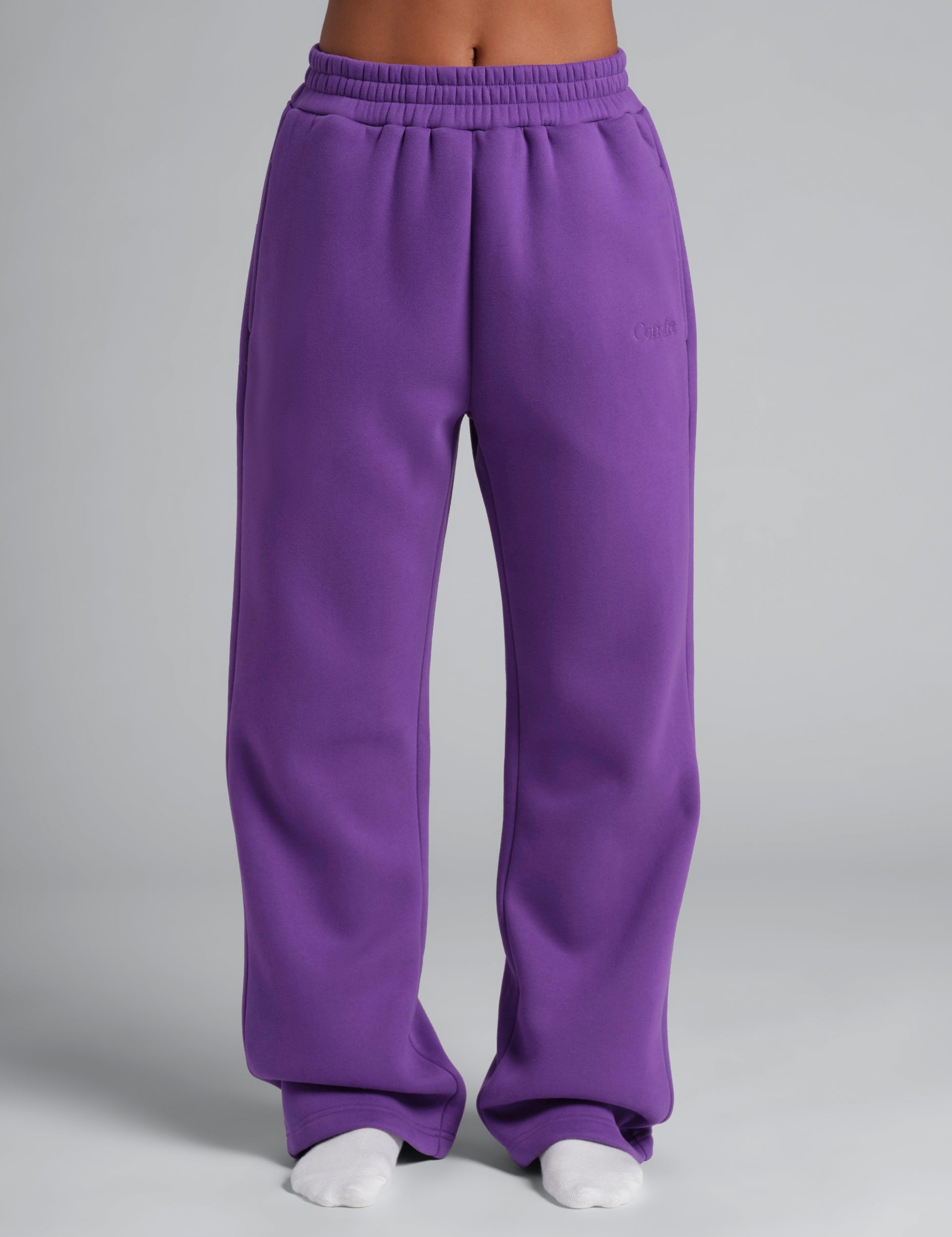 Signature Straight Leg Sweatpants