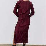 Relaxed Pleated Skirt