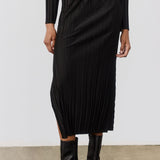 Relaxed Pleated Skirt